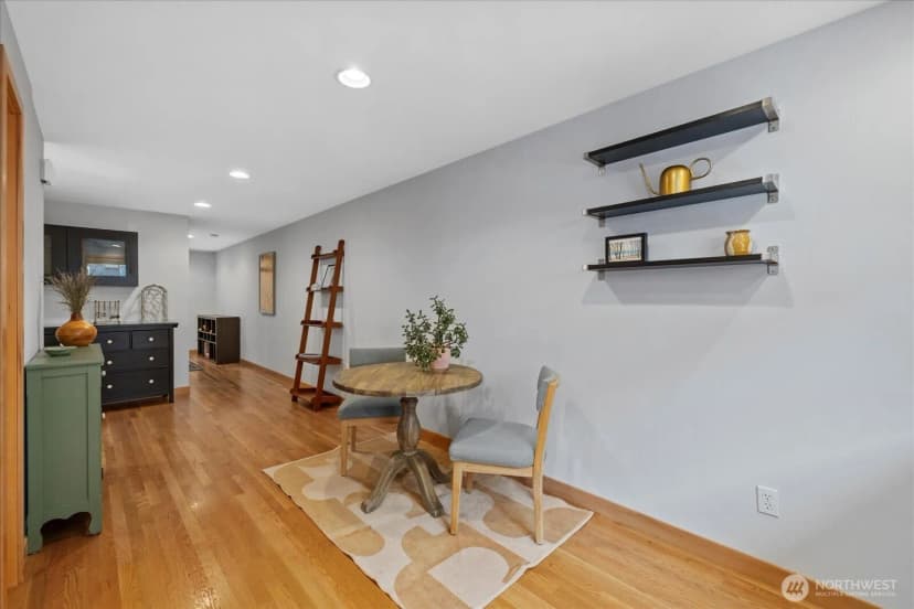Property photo for 9748 4th Avenue Nw #b, Seattle photo 12