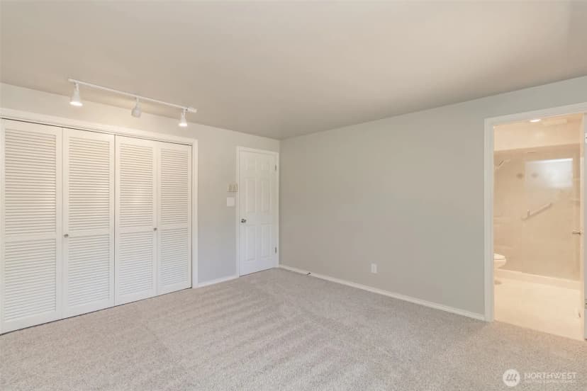 Property photo for 30527 124th Avenue Se, Auburn photo 18
