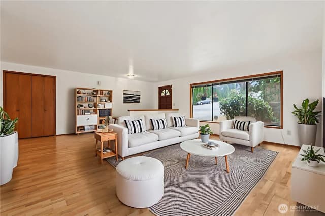 Property photo for 4632 Sw 74th St, Mukilteo photo 5