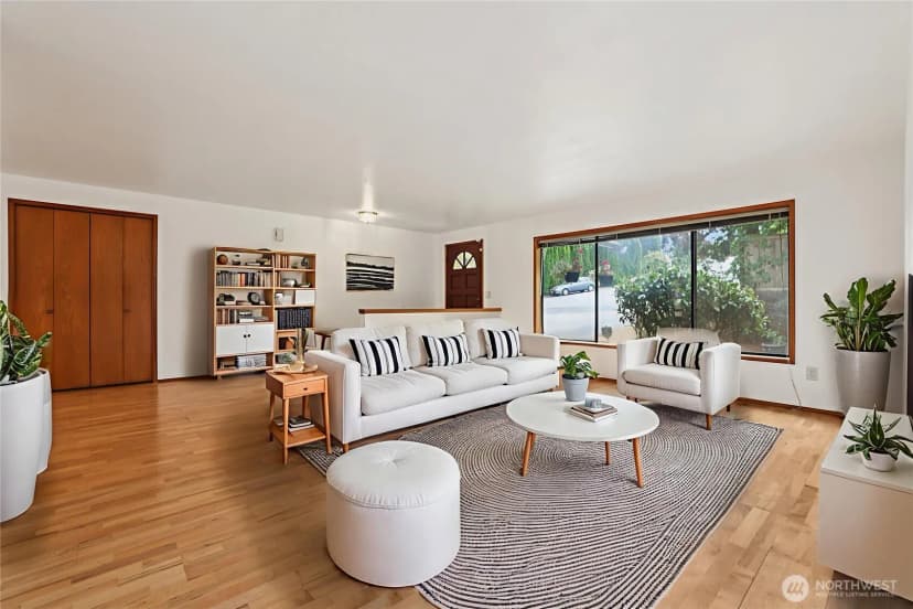 Property photo for 4632 Sw 74th St, Mukilteo photo 5