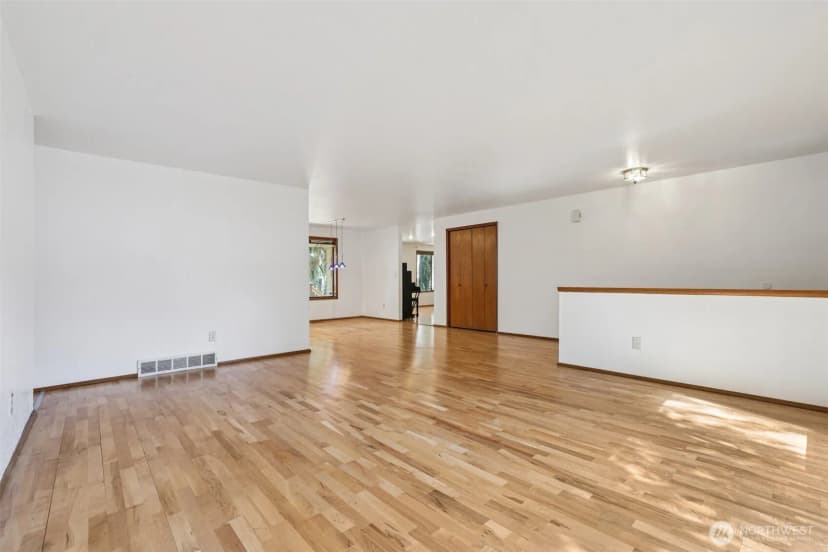 Property photo for 4632 Sw 74th St, Mukilteo photo 7