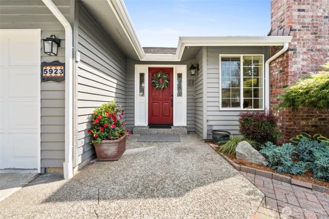 Property photo for 5923 Prospector Place Sw, Tumwater photo 2