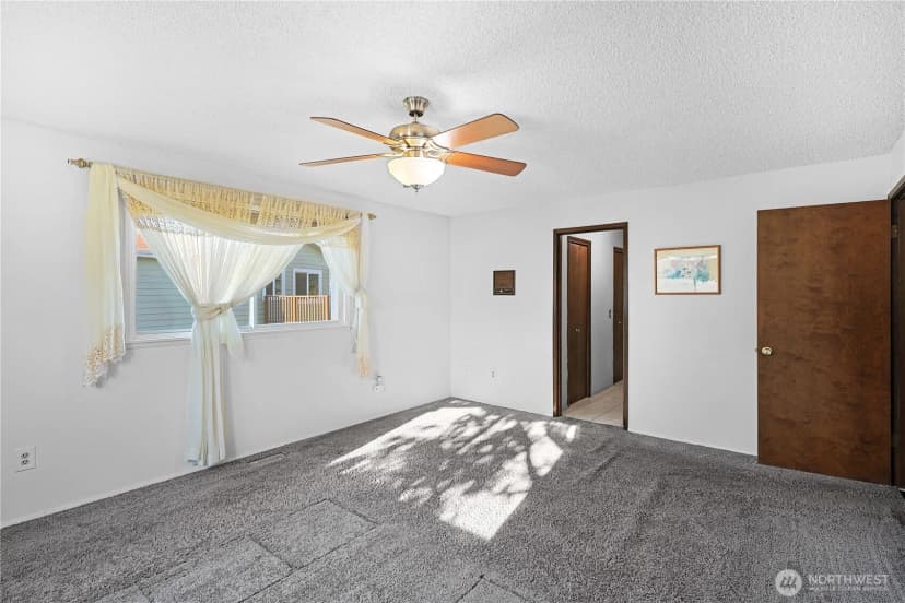Property photo for 9926 257th St Court E, Graham photo 11