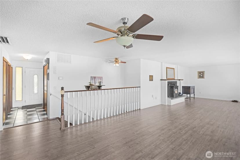 Property photo for 9926 257th St Court E, Graham photo 3