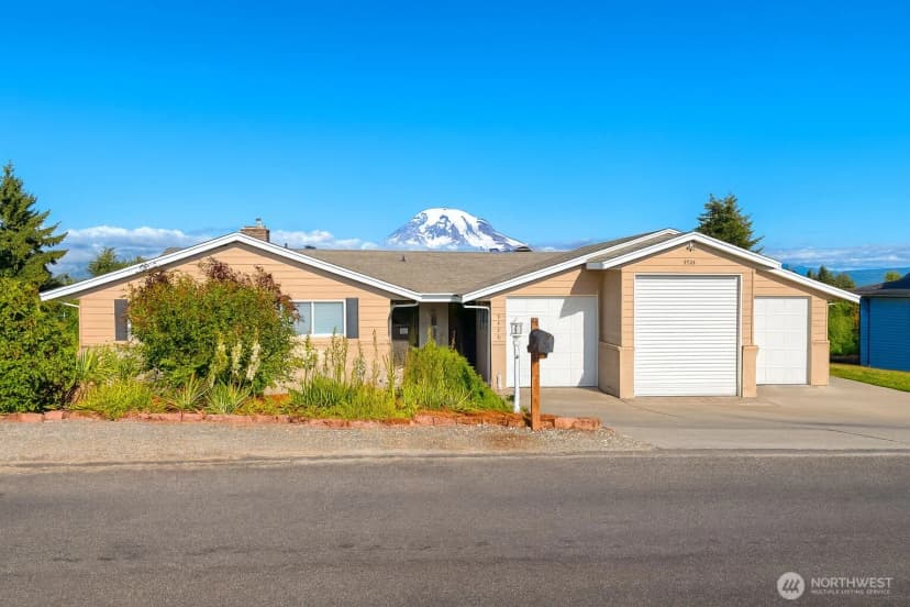 Property photo for 9926 257th St Court E, Graham