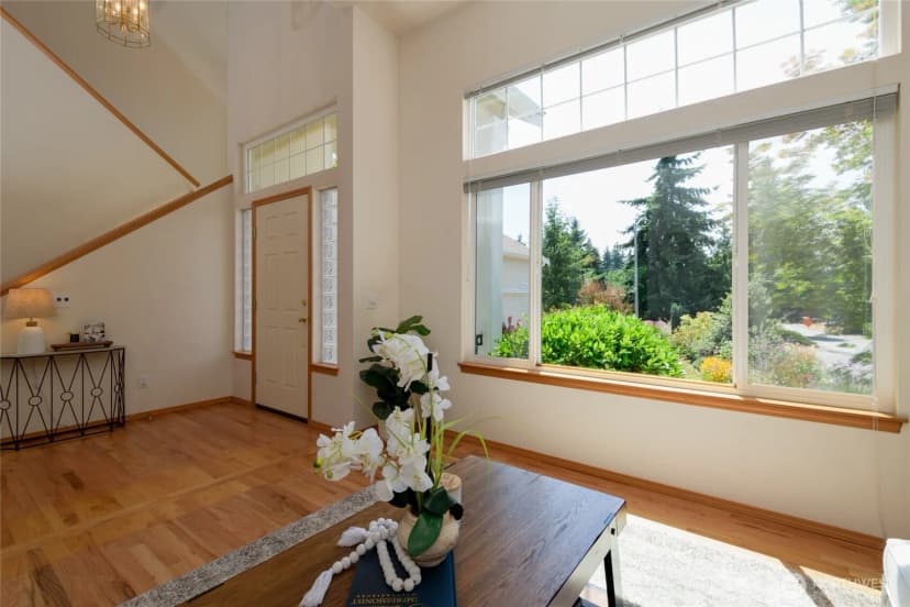 Property photo for 19516 5th Avenue S, Des Moines photo 4