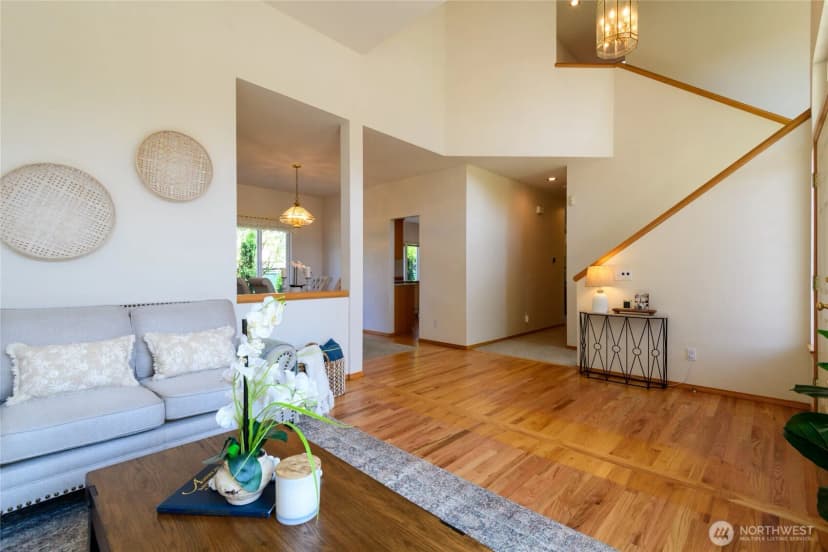 Property photo for 19516 5th Avenue S, Des Moines photo 6