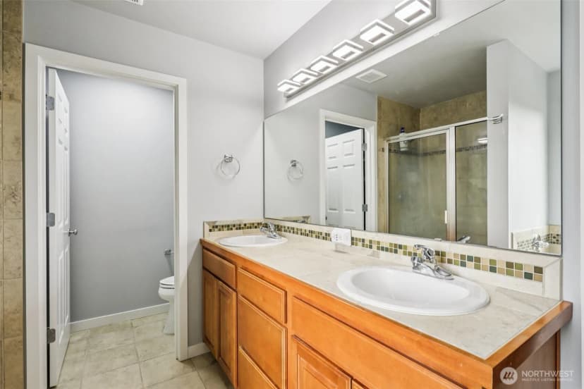 Property photo for 11518 3rd Avenue Ct, Tacoma photo 16