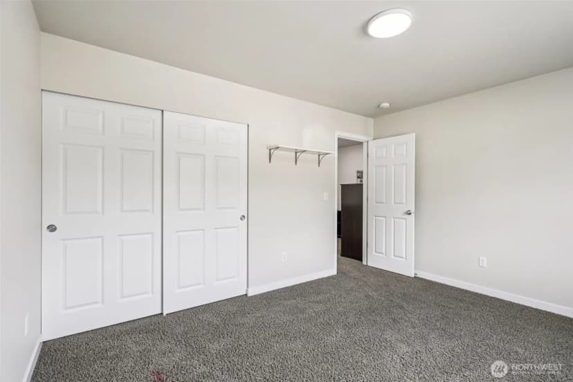 Property photo for 11518 3rd Avenue Ct, Tacoma photo 21