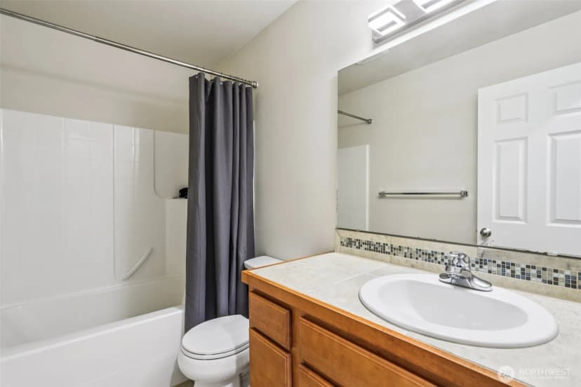 Property photo for 11518 3rd Avenue Ct, Tacoma photo 19