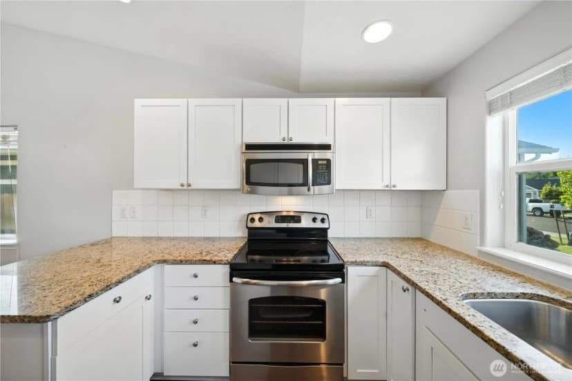 Property photo for 1161 Sw Greeley Street, College Place photo 8