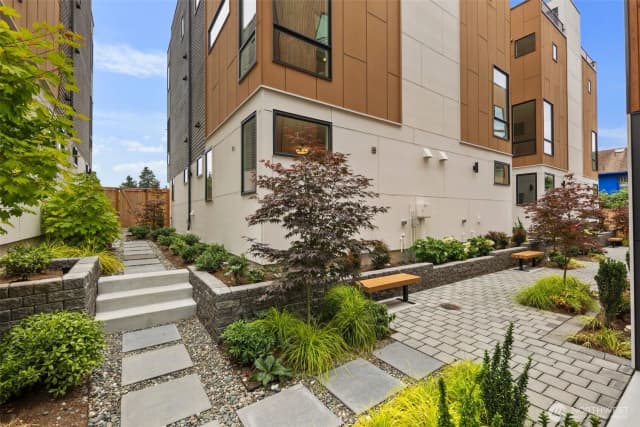 Property photo for 9235 B 16th Avenue Sw, Seattle