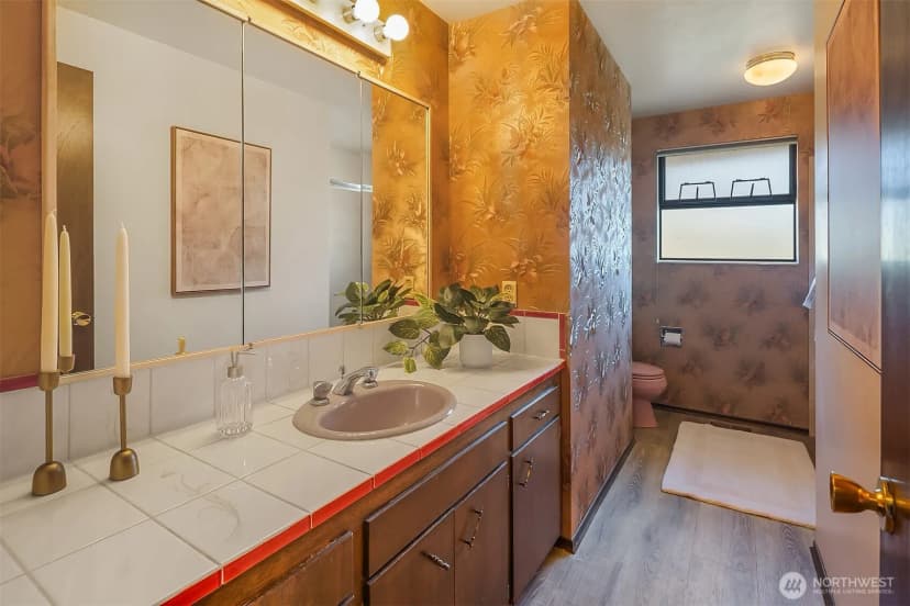 Property photo for 826 Maple Street, Edmonds photo 18
