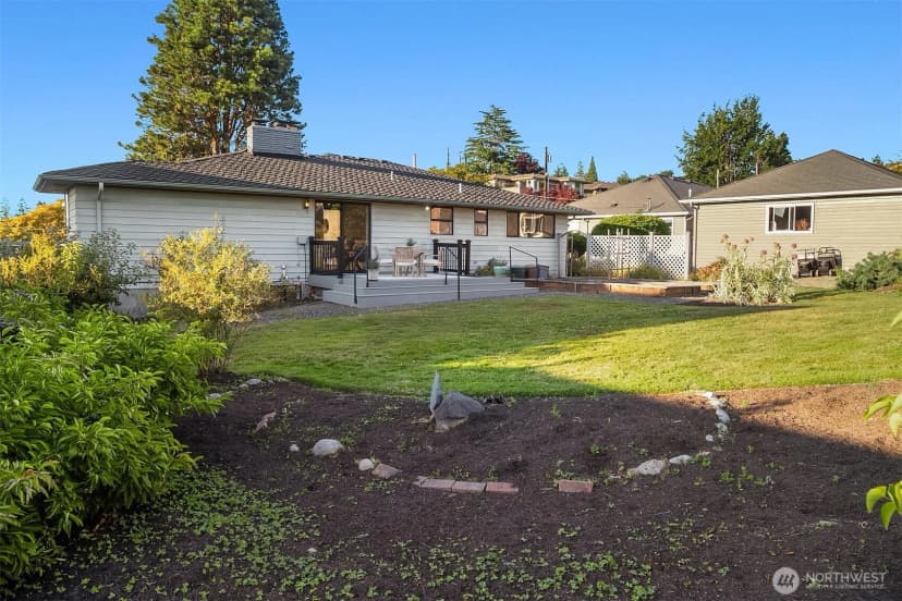 Property photo for 826 Maple Street, Edmonds photo 34