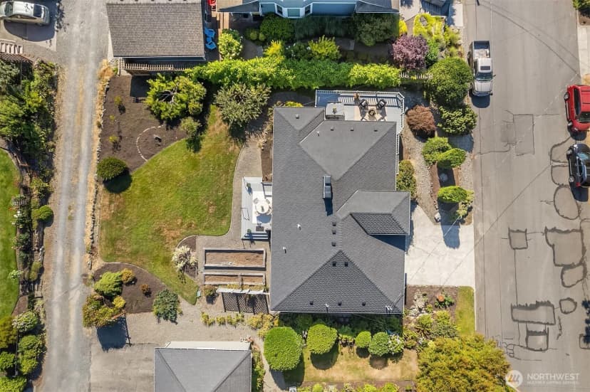 Property photo for 826 Maple Street, Edmonds photo 40