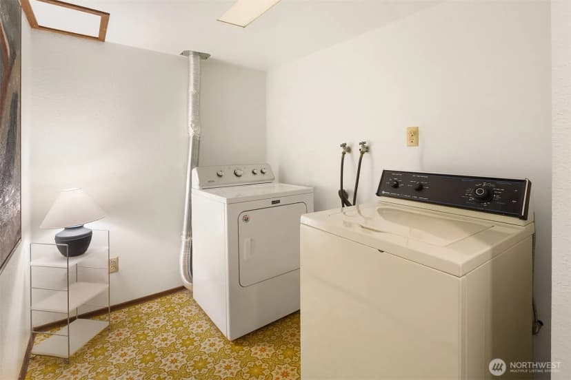 Property photo for 826 Maple Street, Edmonds photo 33