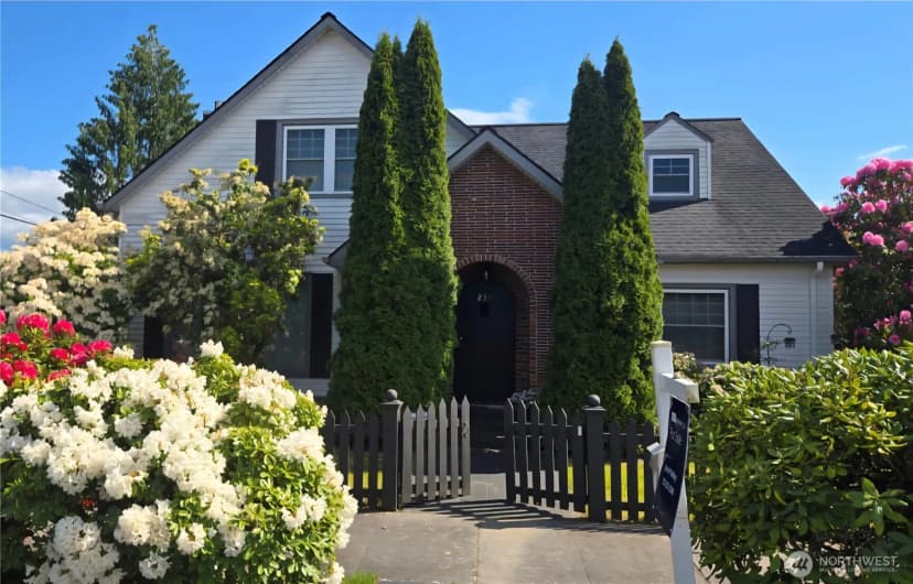 Property photo for 237 C Street Sw, Castle Rock