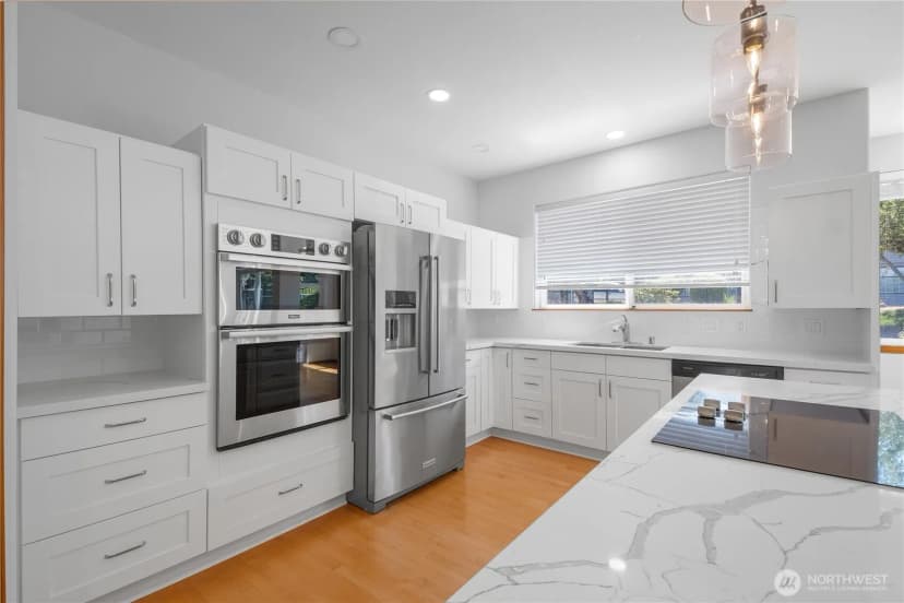 Property photo for 1021 Sw 120th Street, Seattle photo 14