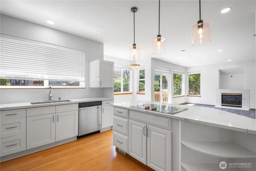 Property photo for 1021 Sw 120th Street, Seattle photo 15
