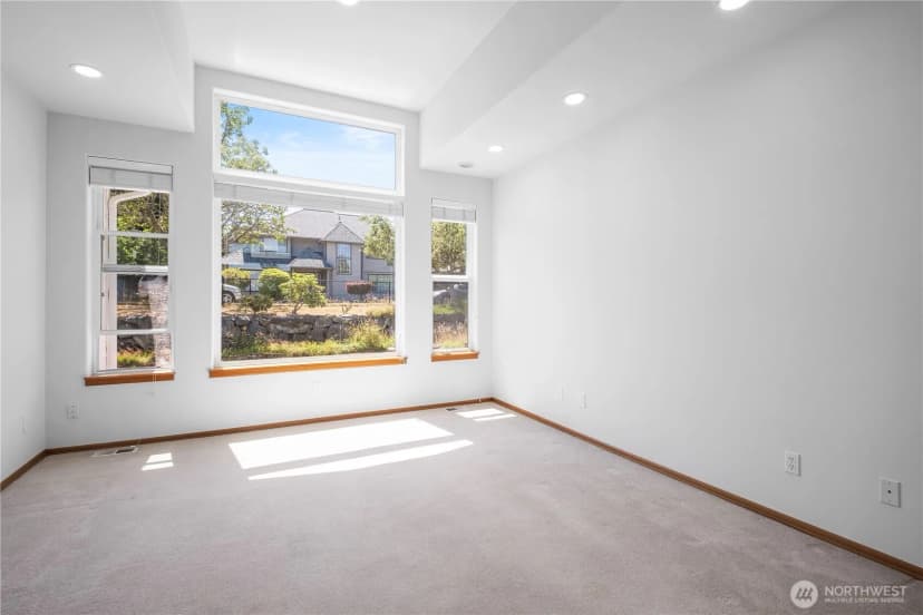 Property photo for 1021 Sw 120th Street, Seattle photo 7