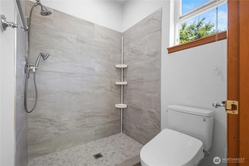 Property photo for 1021 Sw 120th Street, Seattle photo 28