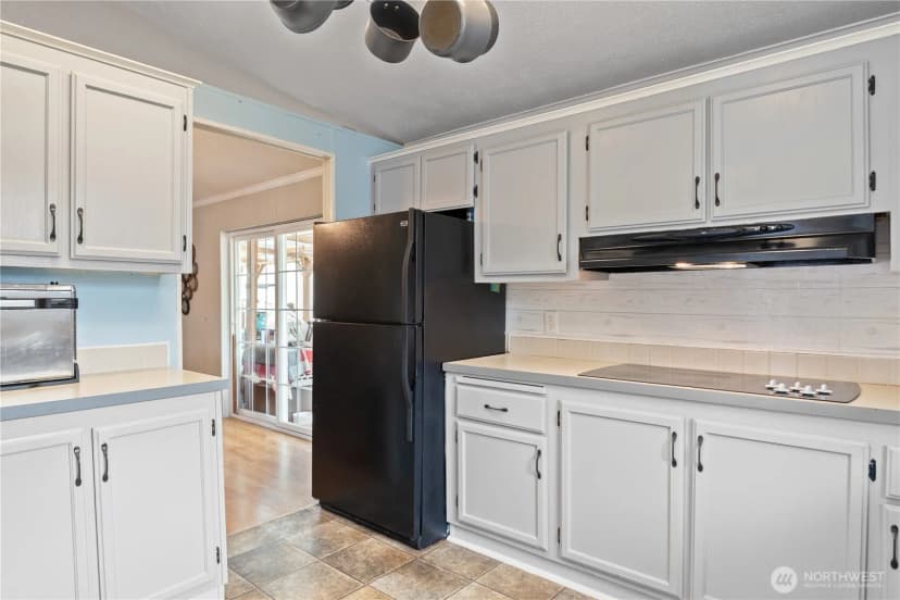 Property photo for 21014 Birch Place, Ocean Park photo 7