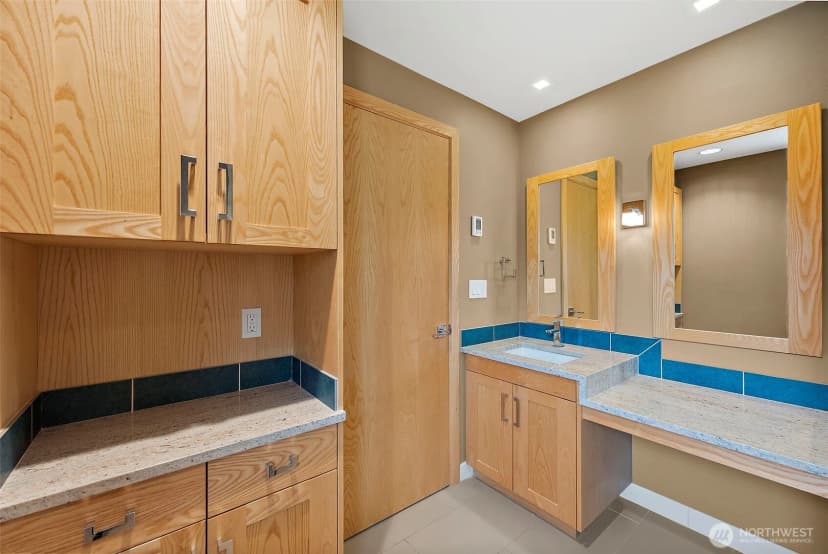 Property photo for 24324 138th Avenue Se, Kent photo 24