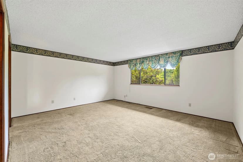 Property photo for 24324 138th Avenue Se, Kent photo 20