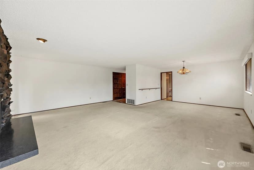 Property photo for 24324 138th Avenue Se, Kent photo 10