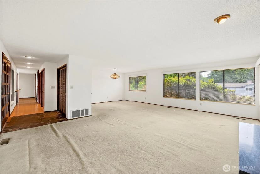 Property photo for 24324 138th Avenue Se, Kent photo 11