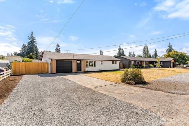 Property photo for 8717 48th Drive Ne, Marysville photo 2