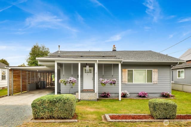 Property photo for 320 Central Street, Sedro Woolley