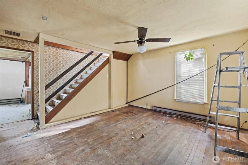 Property photo for 11177 Gardner Road, Burlington photo 5