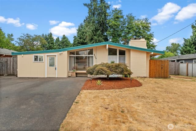 Property photo for 4429 26th Loop Se, Lacey