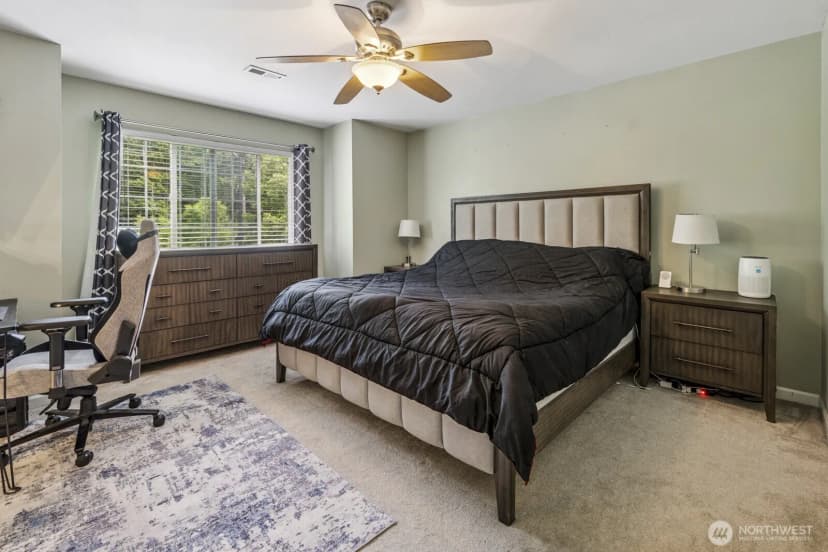 Property photo for 7605 Columbia Way Ne, Lacey photo 11