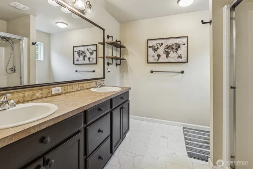 Property photo for 7605 Columbia Way Ne, Lacey photo 14