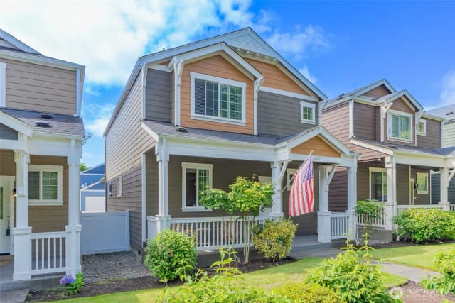 Property photo for 7605 Columbia Way Ne, Lacey