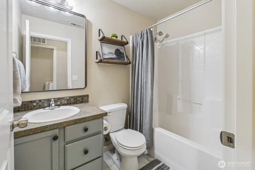 Property photo for 7605 Columbia Way Ne, Lacey photo 20