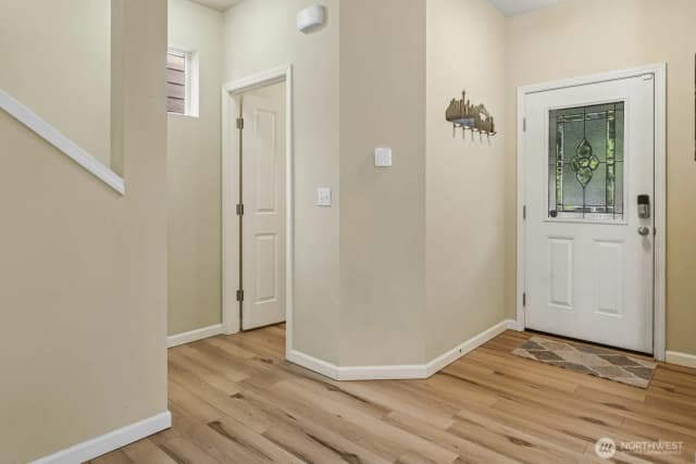 Property photo for 7605 Columbia Way Ne, Lacey photo 2