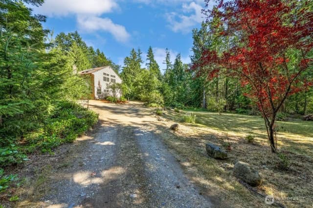 Property photo for 13420 252nd Avenue Se, Issaquah photo 3