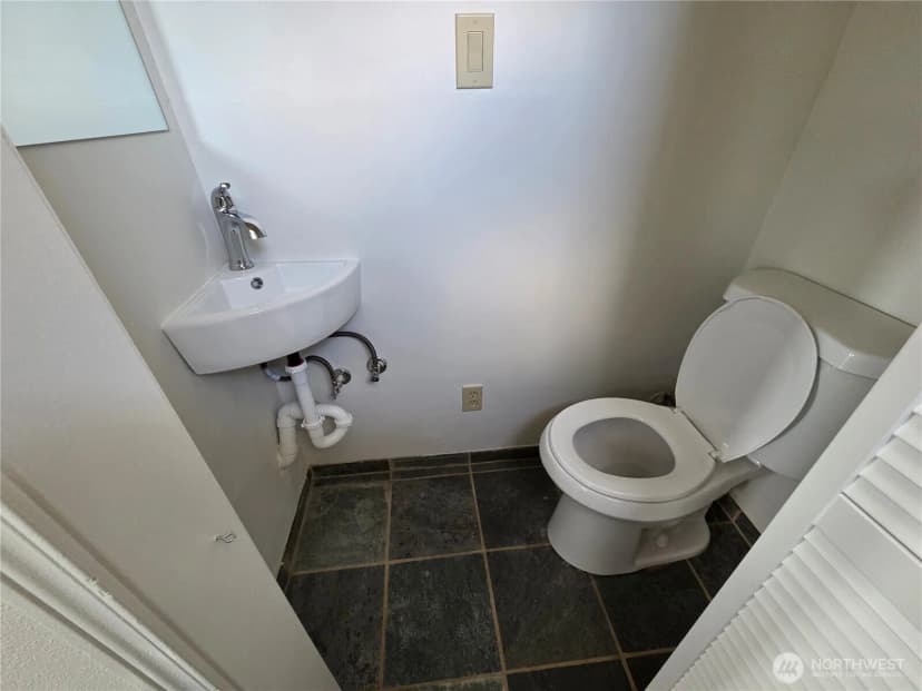 Property photo for 201 S 9th Avenue, Kelso photo 12