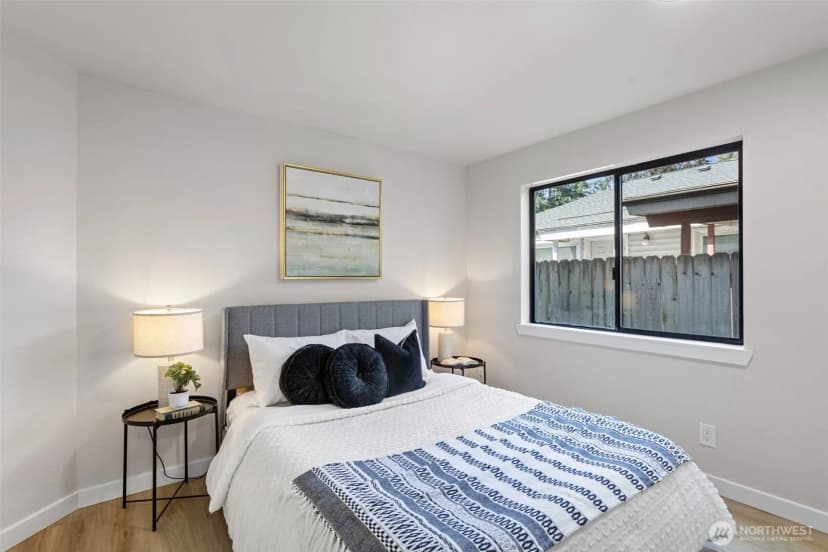 Property photo for 14026 Wallingford Avenue N, Seattle photo 19