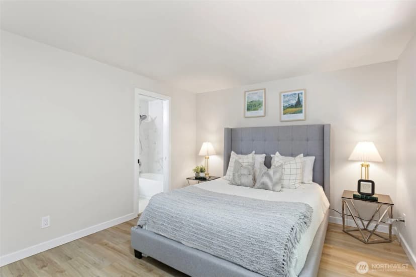 Property photo for 14026 Wallingford Avenue N, Seattle photo 14