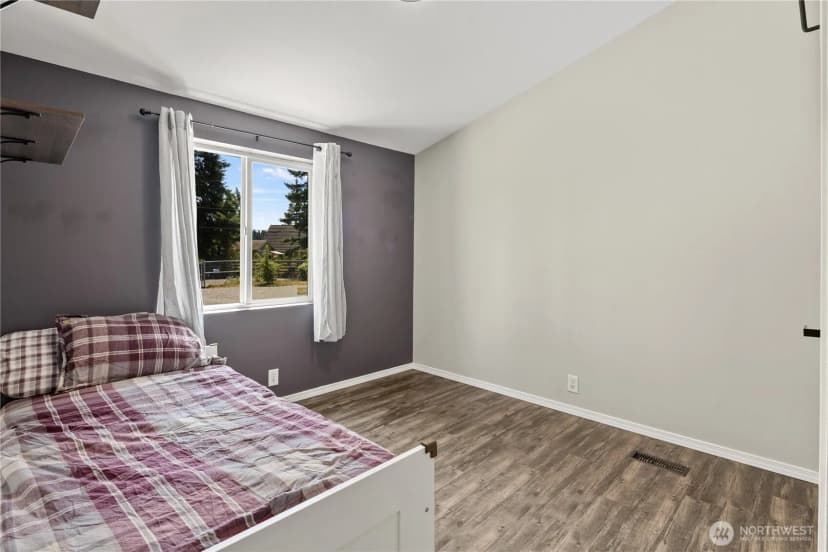 Property photo for 215 296th Street S, Roy photo 33
