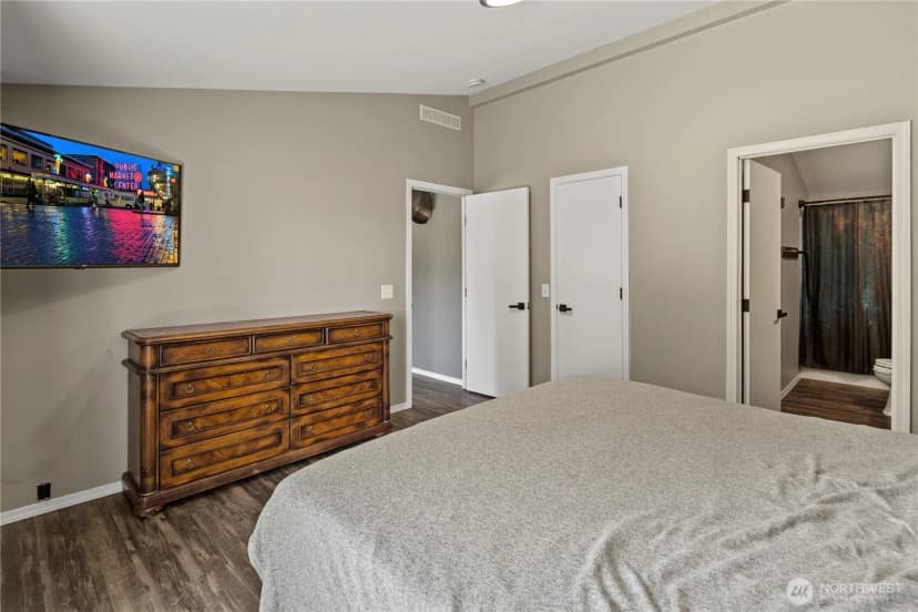 Property photo for 215 296th Street S, Roy photo 26