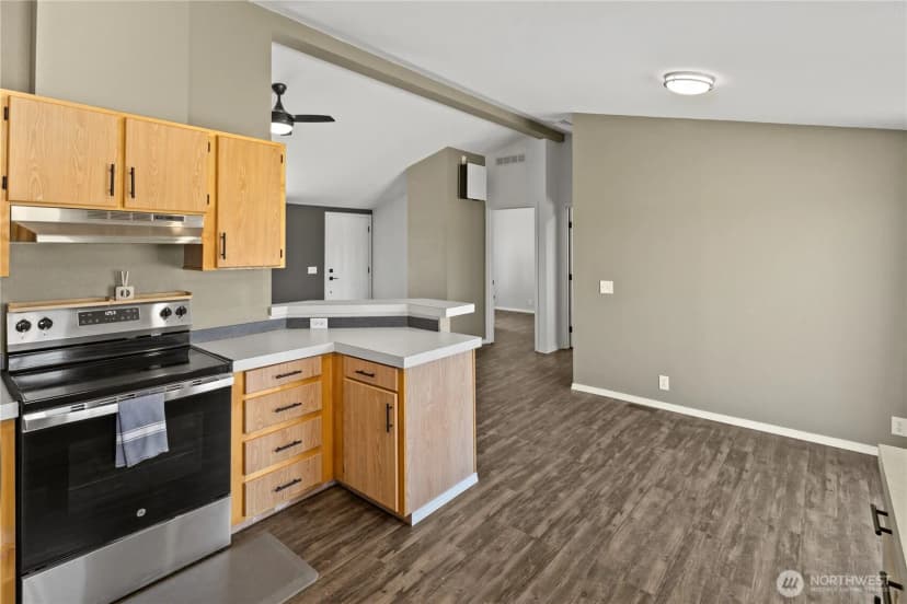 Property photo for 215 296th Street S, Roy photo 19