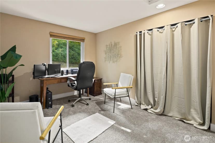 Property photo for 29521 215th Avenue Se, Kent photo 25