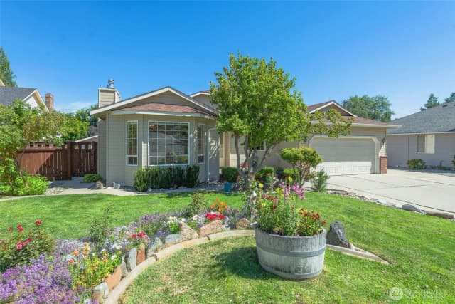 Property photo for 1580 Carson Court, Wenatchee