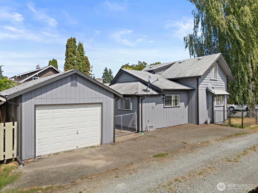 Property photo for 612 7th St Sw, Puyallup photo 36