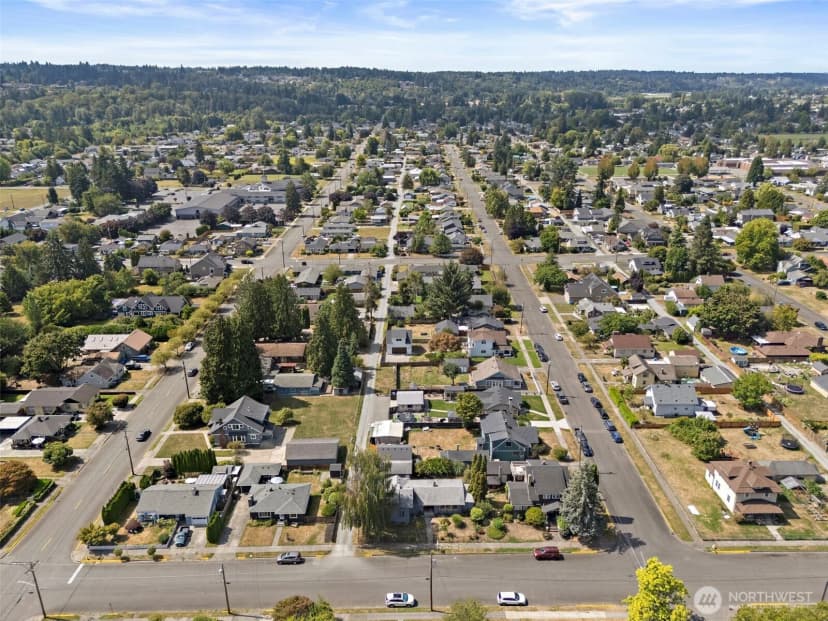 Property photo for 612 7th St Sw, Puyallup photo 39